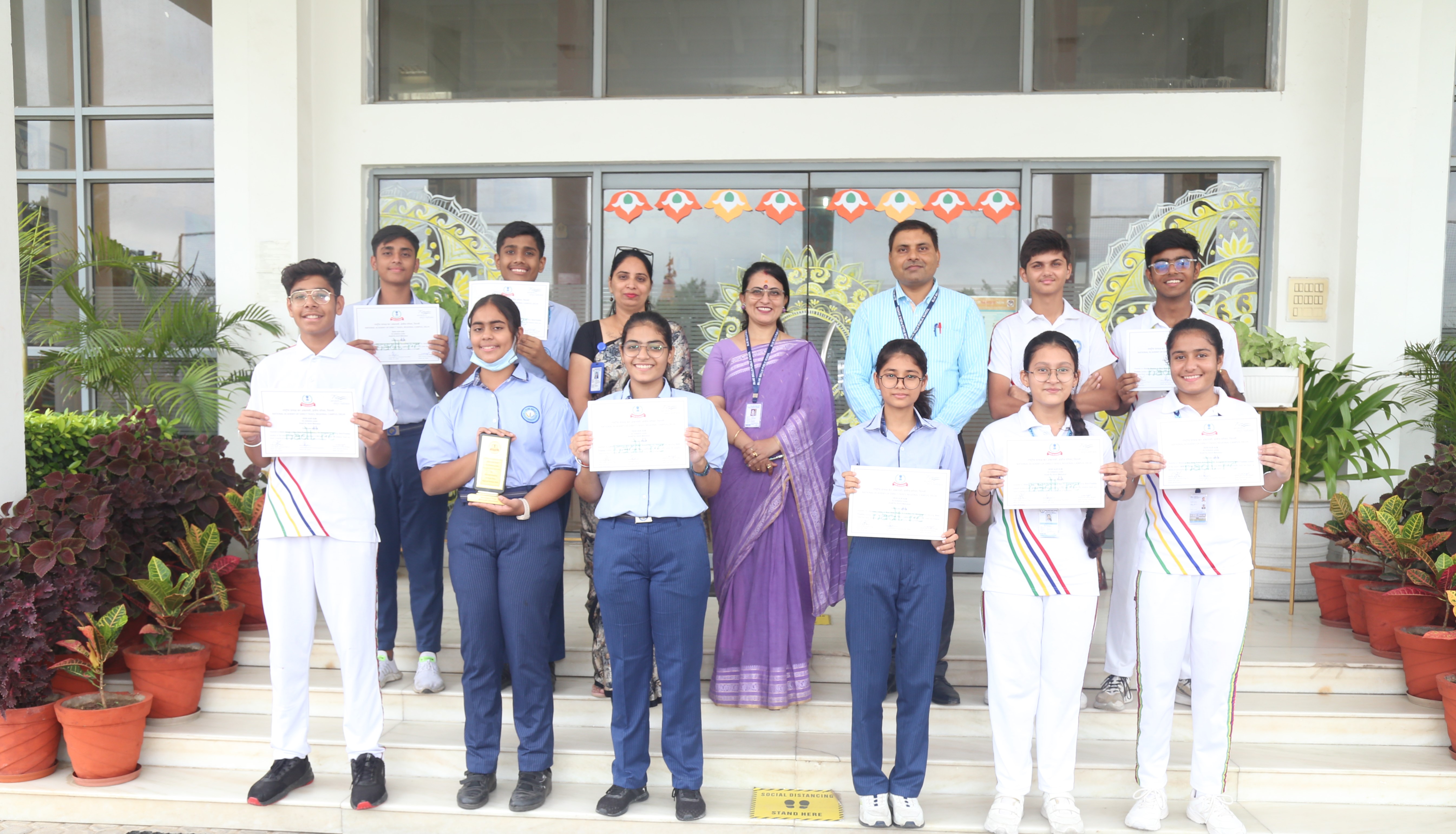 desh-aur-hum-recognitions-2022-WDNjR3