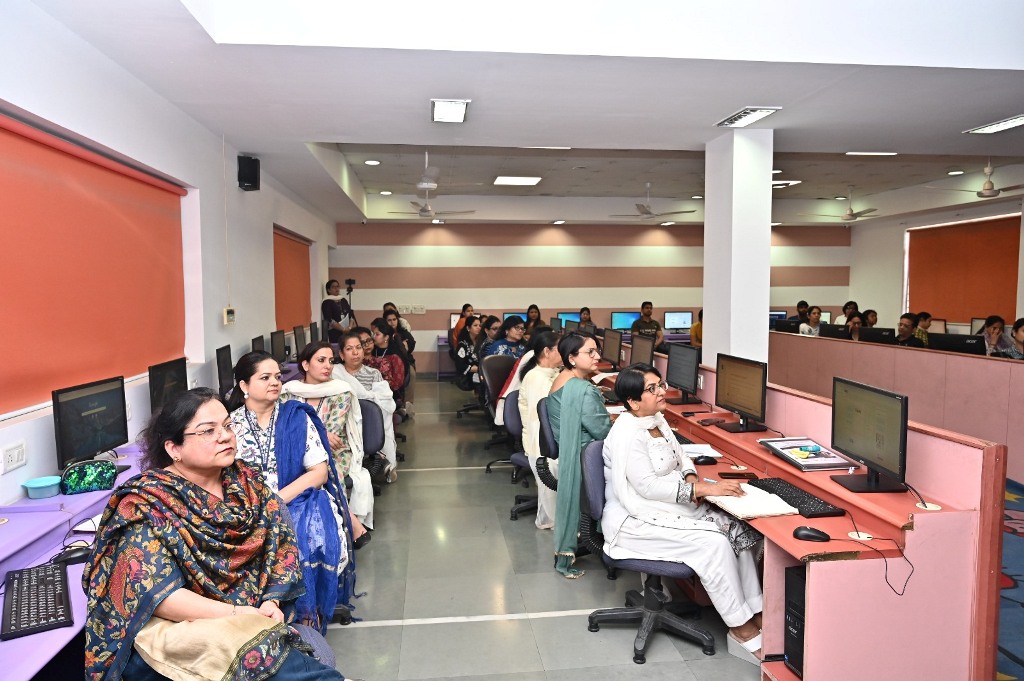 ai-workshops-2025-4mppDQ